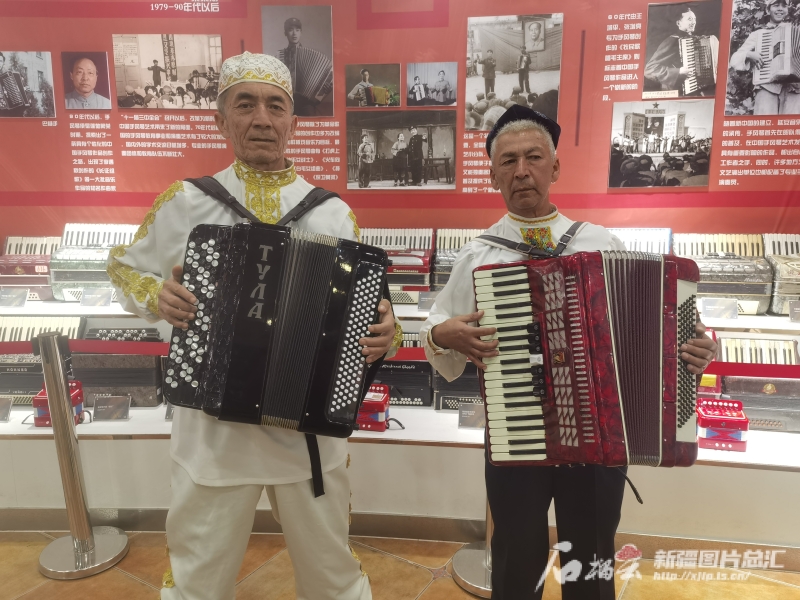 “琴”动伊犁，乐队谱写民族团结乐章