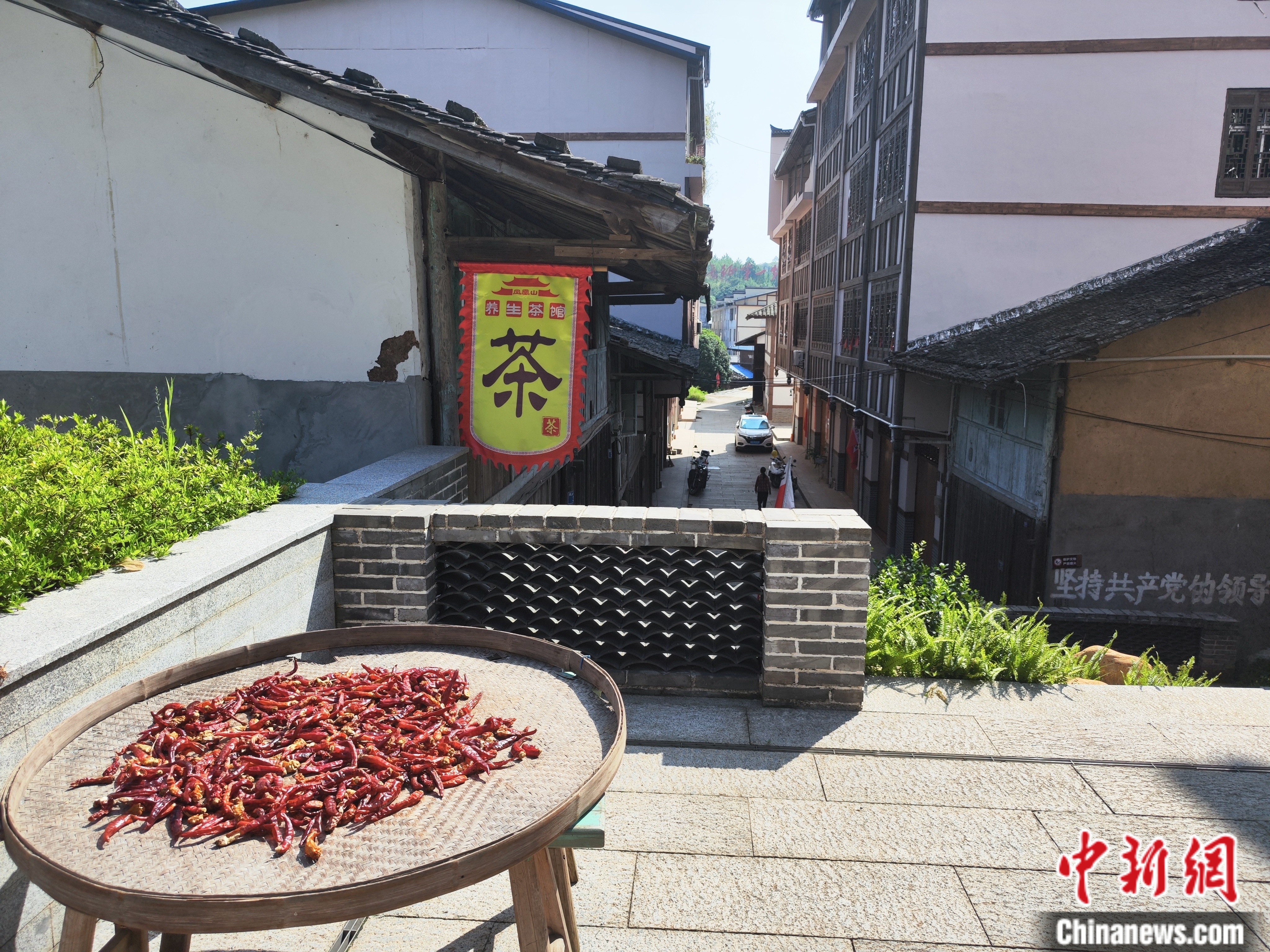 长征在路上观后感__长征路上话初心