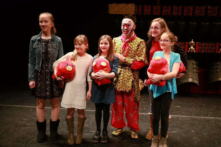 开放合作促发展_开放合作共同发展_