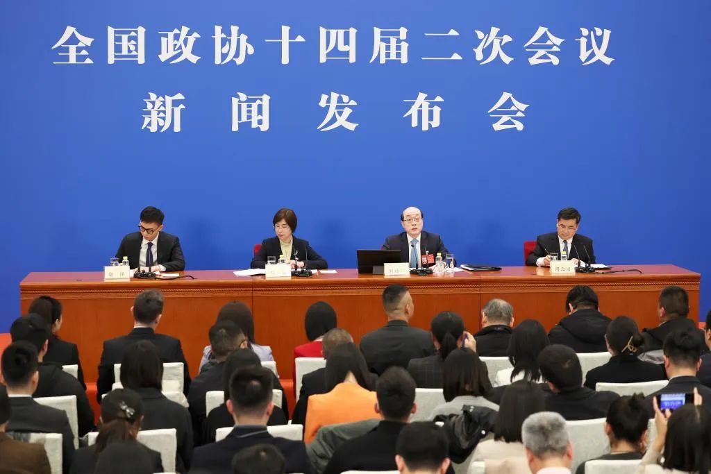 谈经济、聊就业……今年两会首场发布会信息量很大！