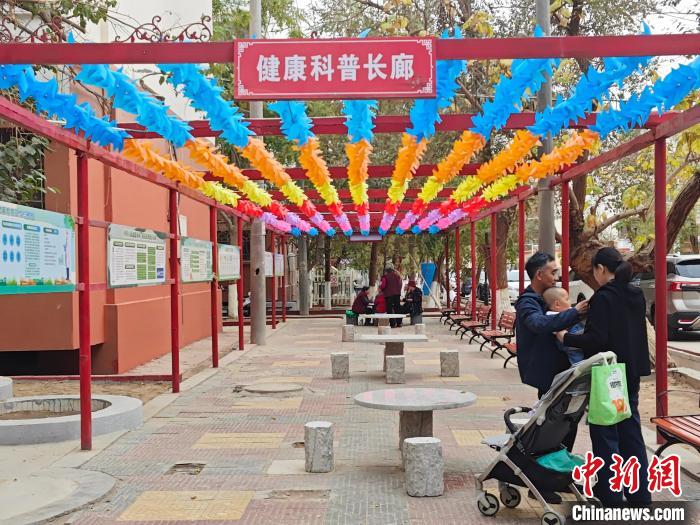 新疆吐鲁番：老旧小区改造换新颜