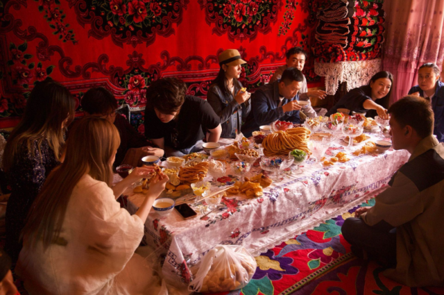 琼库什台村：古道山村焕新颜