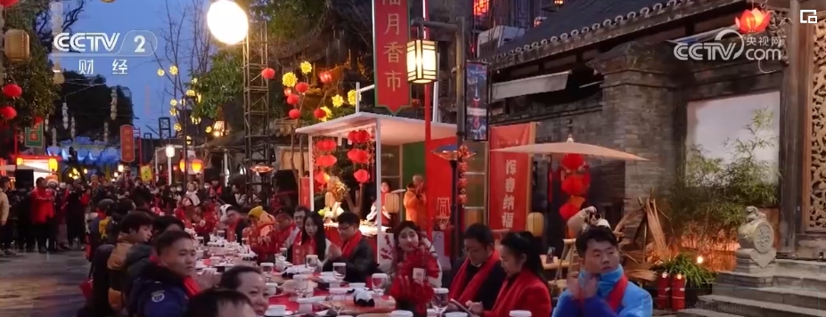 迎新春活动“花样”翻新 沉浸式感受“烟火里的中国年”