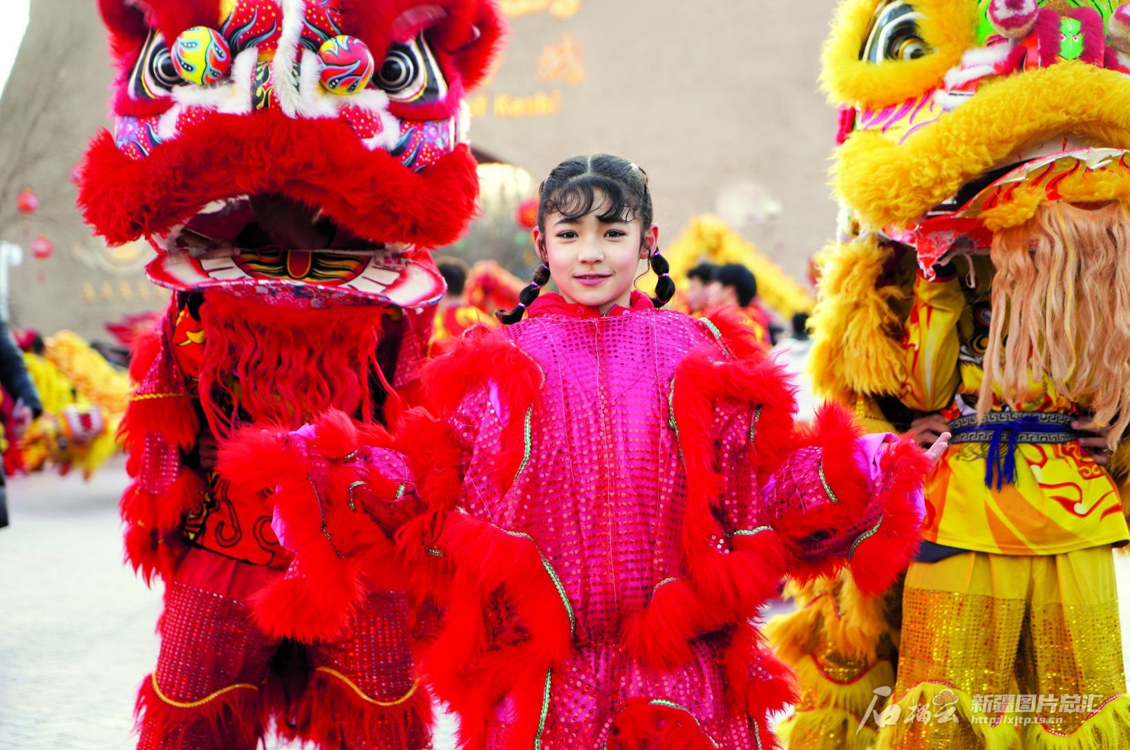 喀什“小狮子”艾迪娜舞动春晚