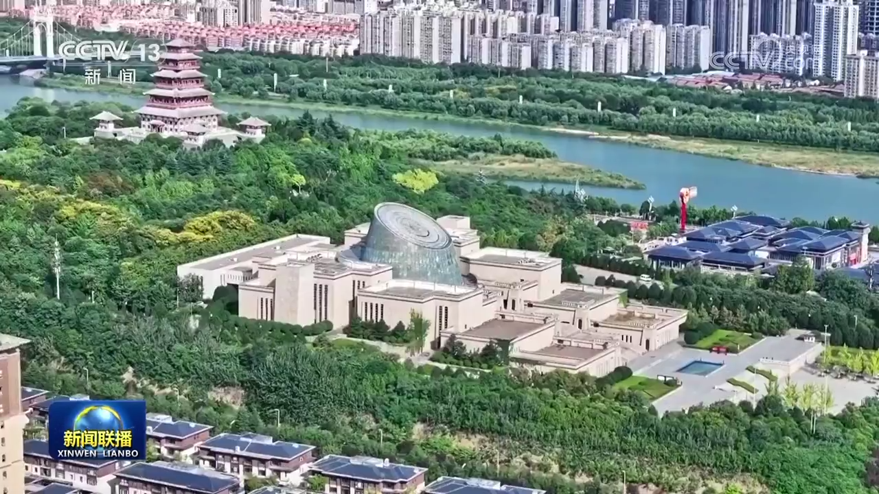 _引领新征程主题ppt_引领新征程论文