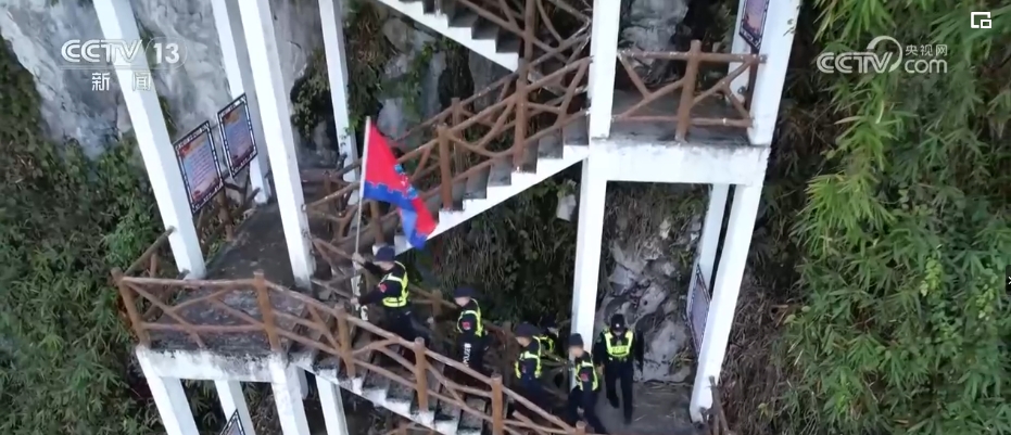 春节我在岗 | 守国门、忙建设、护出行……