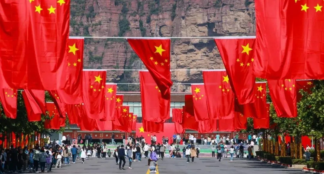 【地评线】河声丨“红色游”热潮激荡爱国情