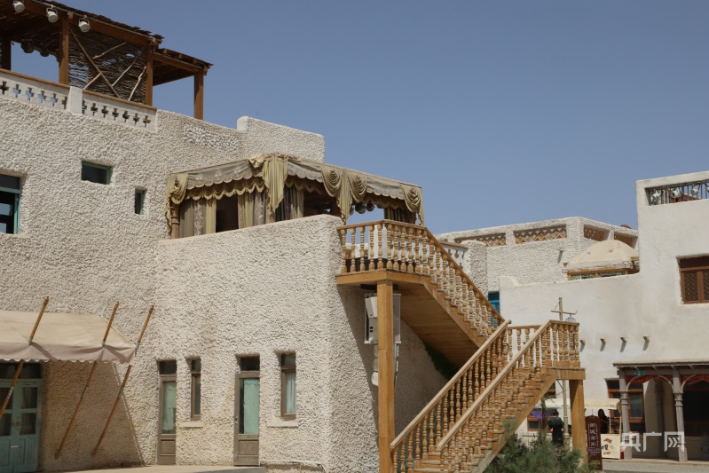 【新质新造】新疆文旅点亮“第九产业”  奔赴“诗和远方”__【新质新造】新疆文旅点亮“第九产业”  奔赴“诗和远方”