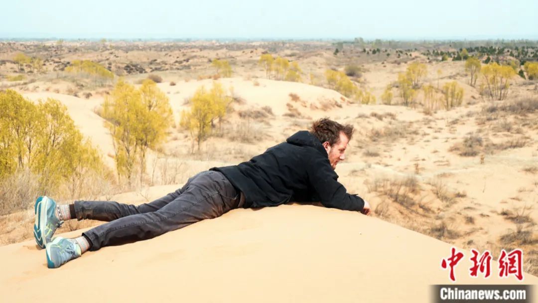 中国小伙美国非诚勿扰__中国小伙和三个美国妞