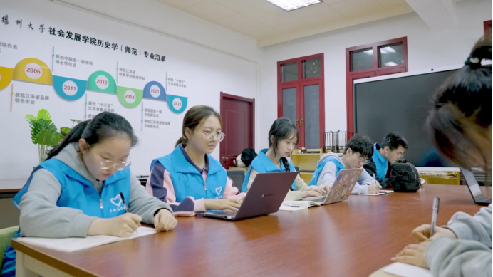 介绍扬州大运河_杨州大运河美景诗词_