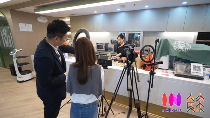 我是一座桥：把“全民功夫”做到+∞丨你好！我来自1999__我是一座桥：把“全民功夫”做到+∞丨你好！我来自1999