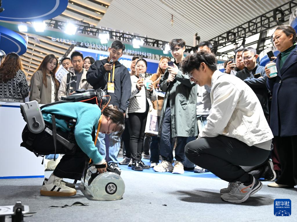 “互联网之光”闪耀乌镇__“互联网之光”闪耀乌镇