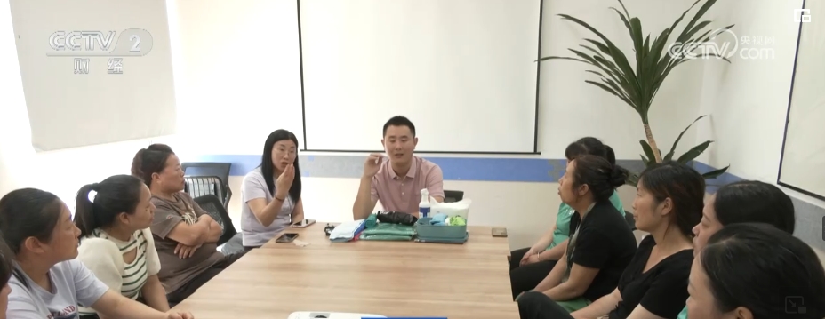 _毕业季职场新观察 “我之所长”与“社会所需”相结合_毕业季职场新观察 “我之所长”与“社会所需”相结合