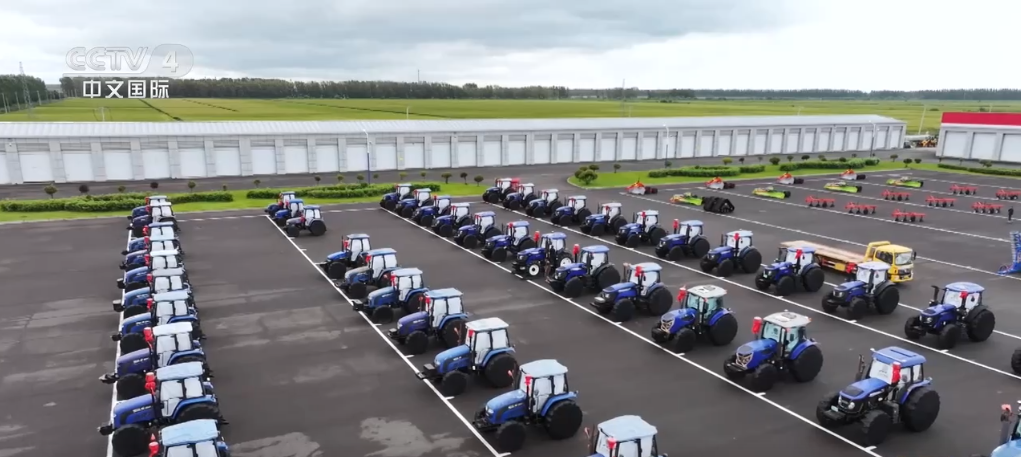 _荒原变粮仓 “数”说北大荒新型农业现代化道路_荒原变粮仓 “数”说北大荒新型农业现代化道路