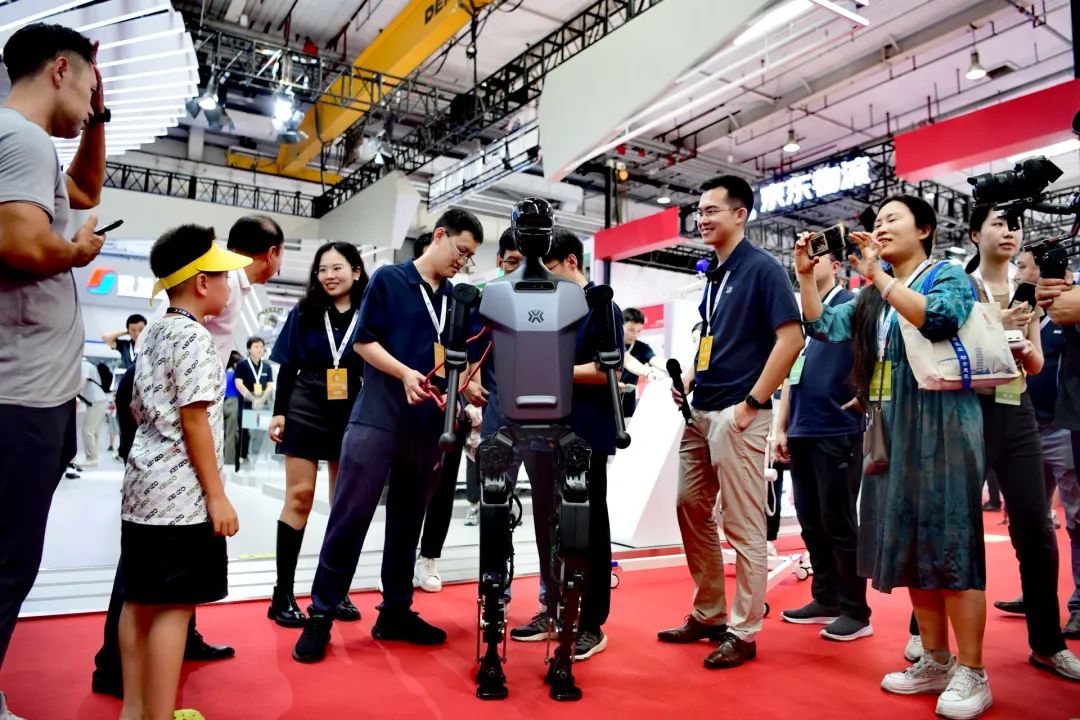 当机器越来越像人