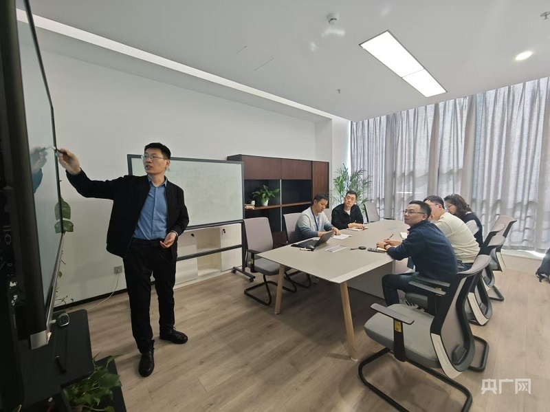 用科技温暖人心_科技温暖人心议论文_