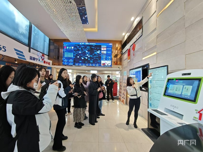 _用科技温暖人心_科技温暖人心议论文