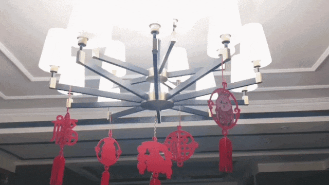 已致6人受伤！新疆7.1级地震亲历者：开始以为在做梦，后来边跑边穿衣服……