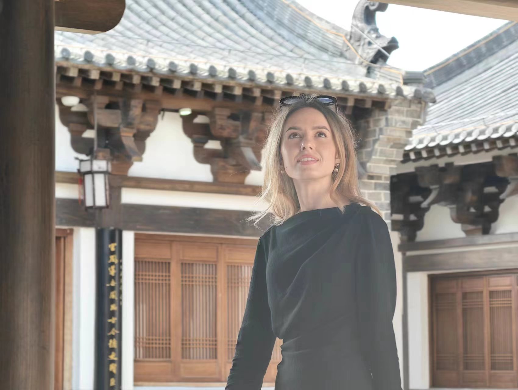 【2024打卡中国】穿越时空的对话:外国网红探索包公故里文化园(组图)_fororder_微信图片_20240923155400