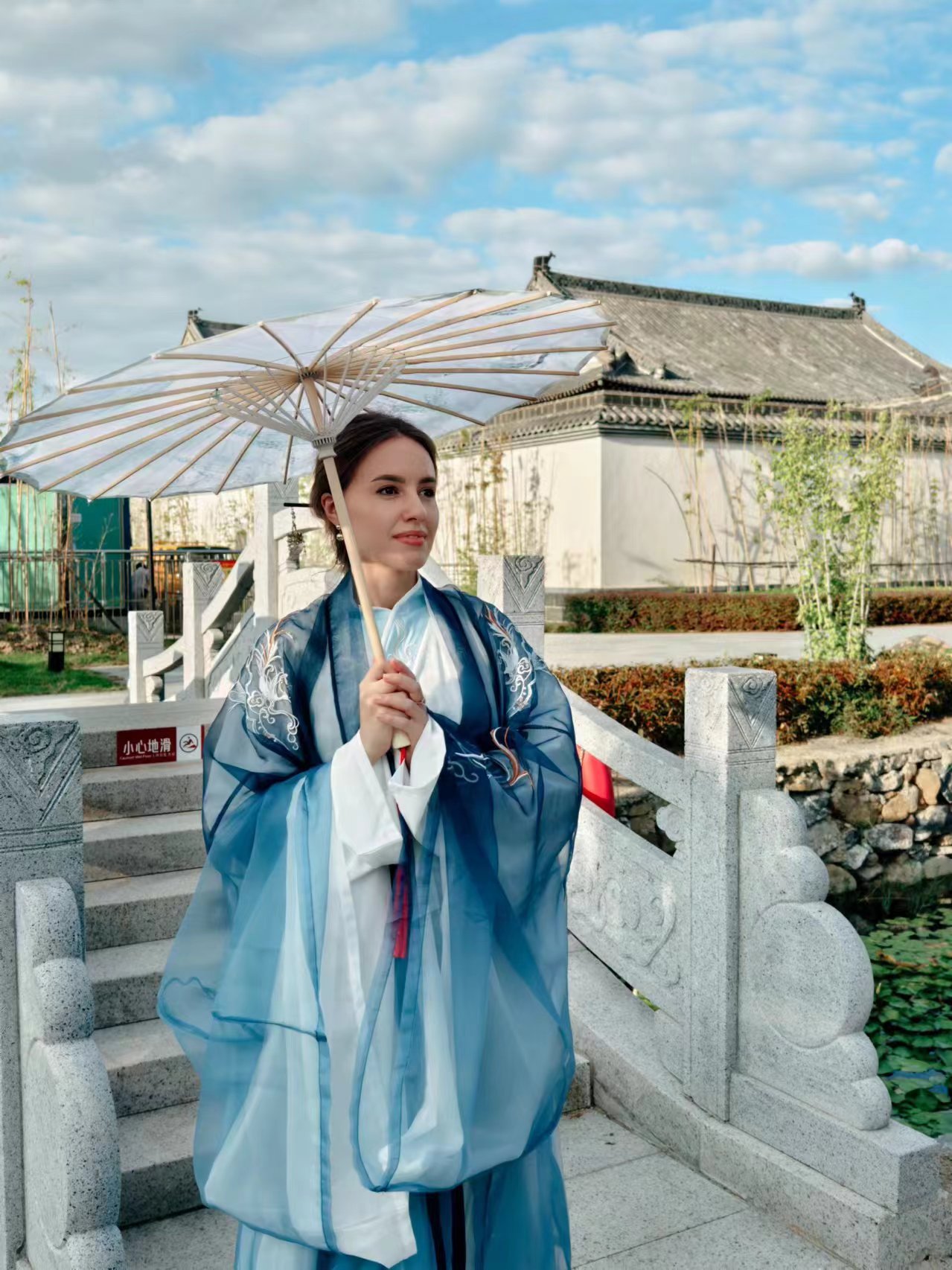 【2024打卡中国】穿越时空的对话:外国网红探索包公故里文化园(组图)_fororder_微信图片_20240923165306