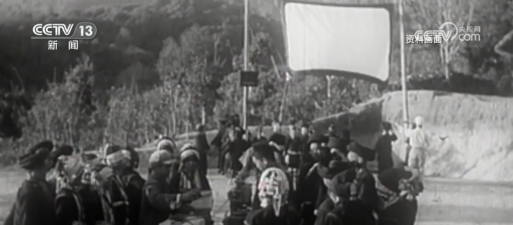 共和国的故事 | 一组数据展现75年来人民文化生活的变化