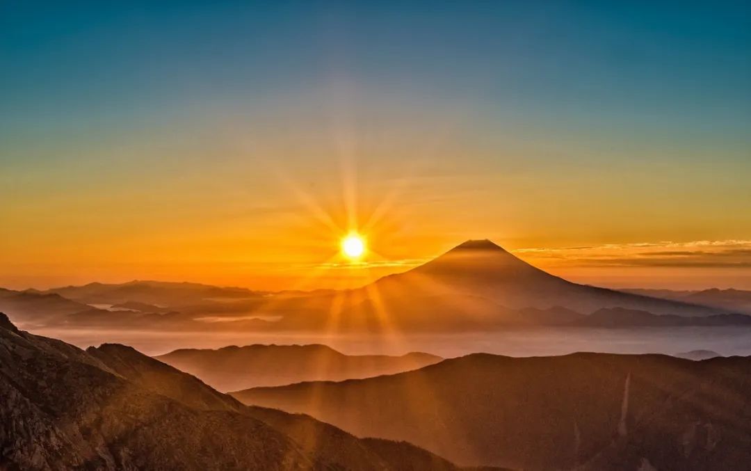 害怕情绪化的人_说话害怕表达内心想法_