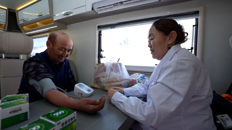 卤味包有哪些配料_隐隐作痛怎么写_