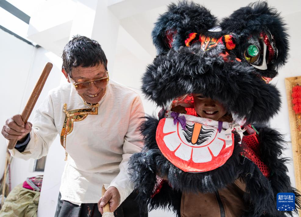 _西藏洛隆：高原狮舞_西藏洛隆：高原狮舞