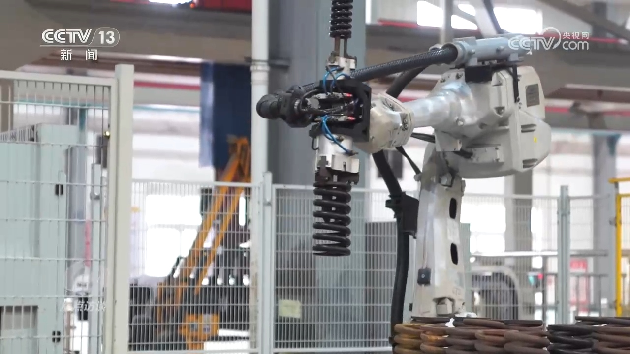 焦点访谈：发展新质生产力 人工智能 赋能未来__焦点访谈：发展新质生产力 人工智能 赋能未来