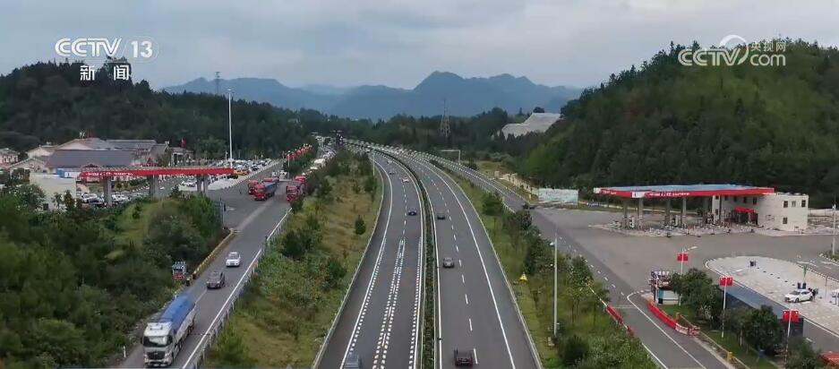 _贴心服务“暖”人心 各地多措并举保障春运旅客温暖归家路_贴心服务“暖”人心 各地多措并举保障春运旅客温暖归家路