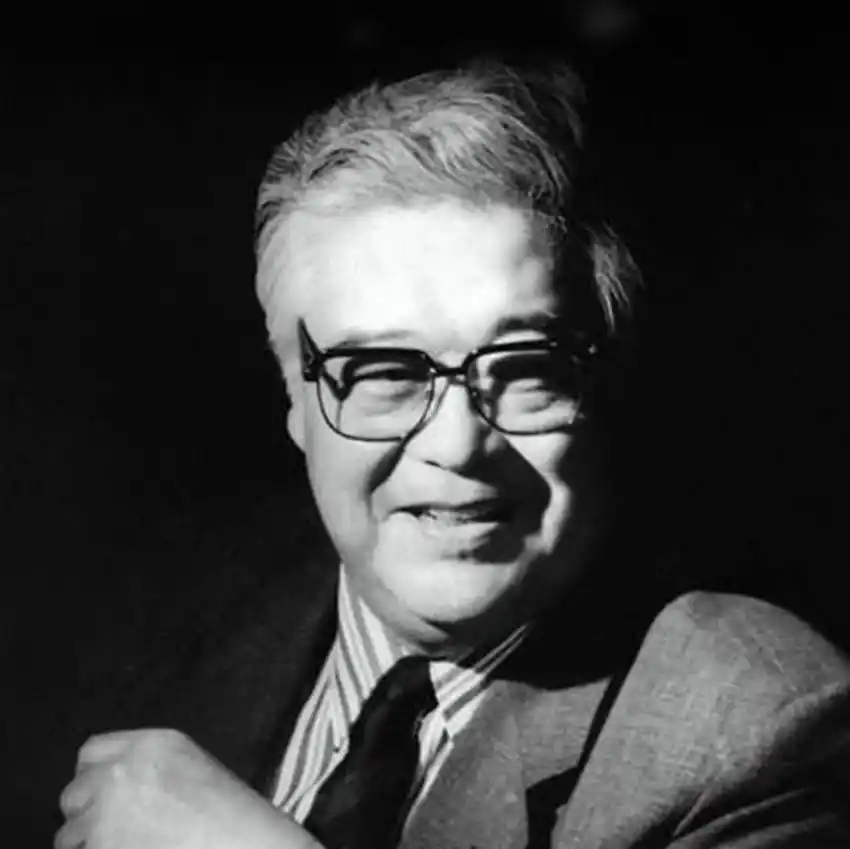 “送战友,踏征程,默默无语两眼泪”!著名表演艺术家于洋逝世