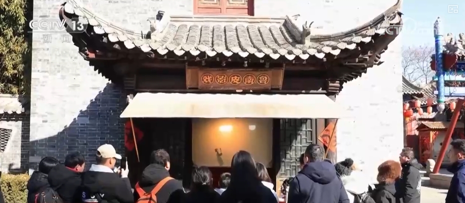 满满超市__商圈市集人气满满 假日跨城消费火爆