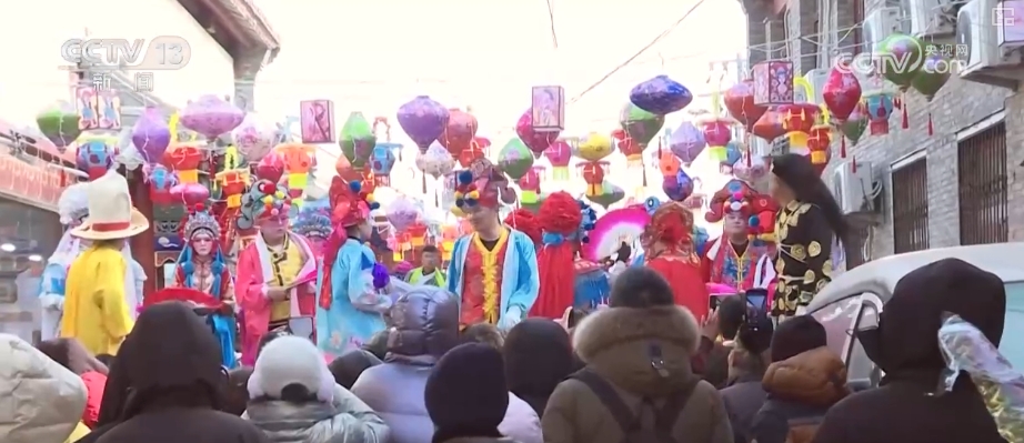 商圈市集人气满满 假日跨城消费火爆_满满超市_