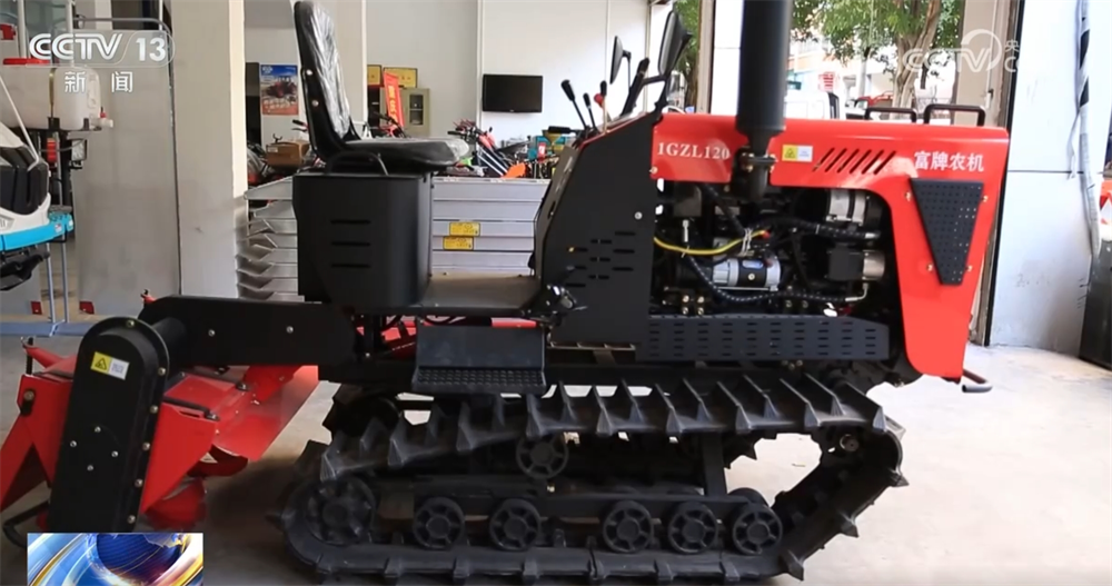 “天上飞的+地下跑的”省心省事又省力 智慧农业装备成为春耕生产“加速器”