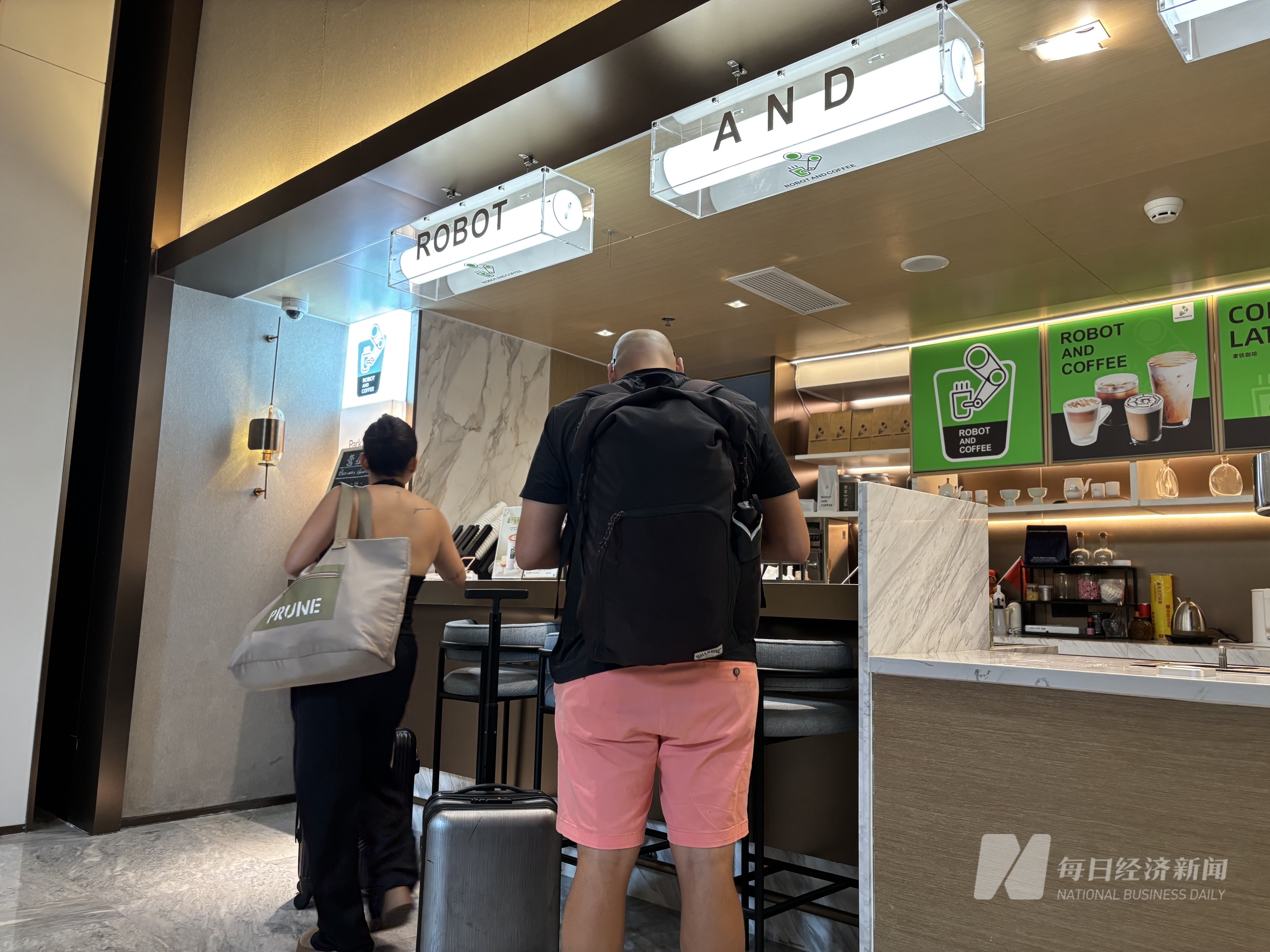 免签“朋友圈”再扩容，这里住客九成已是外国人⋯⋯China Travel带火酒店生意_免签“朋友圈”再扩容，这里住客九成已是外国人⋯⋯China Travel带火酒店生意_