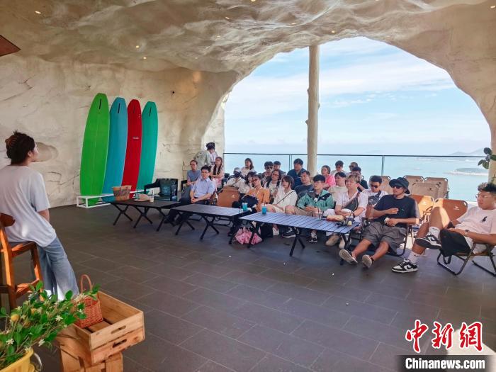 两岸团聚_两岸桥梁_