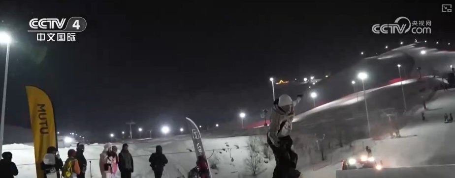 一次玩儿多城，“回头客”多！外国游客体验多元中国年_一次玩儿多城，“回头客”多！外国游客体验多元中国年_