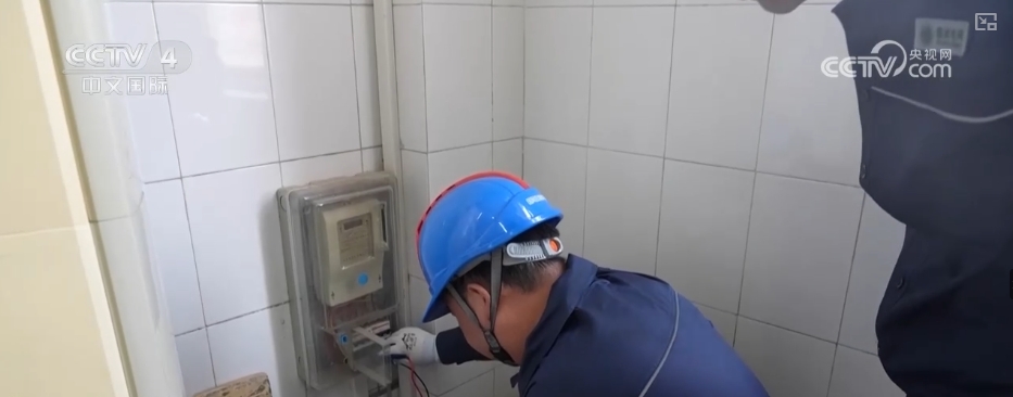 为高考护航__交警护航高考图片