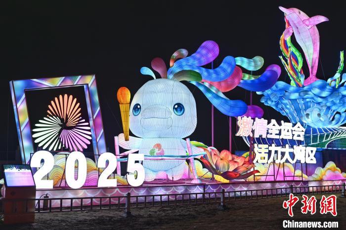 “深化国际交往合作”凸显港澳“超级联系人”定位