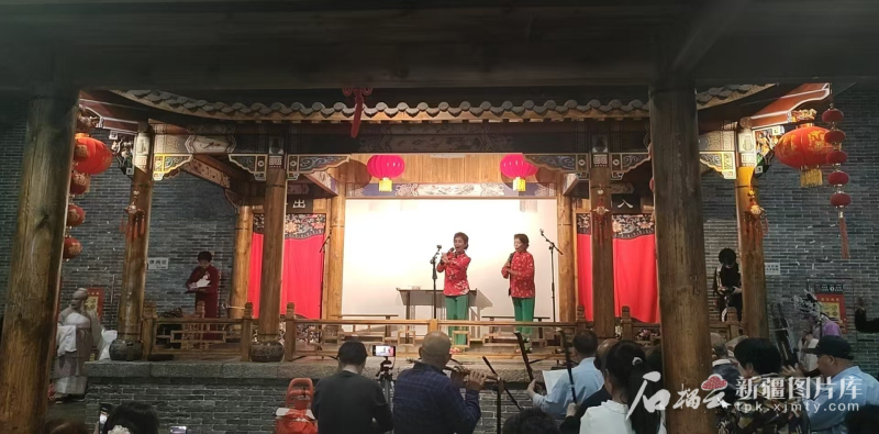 新疆红色旅游景点及线路_新疆红色景区_