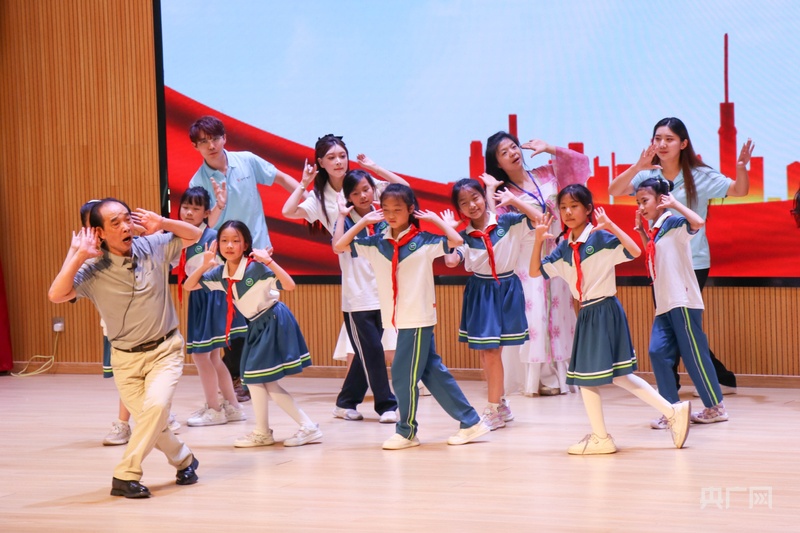 高质量发展看中国 | 非遗“潮”起来 消费“旺”起来_高质量发展看中国 | 非遗“潮”起来 消费“旺”起来_