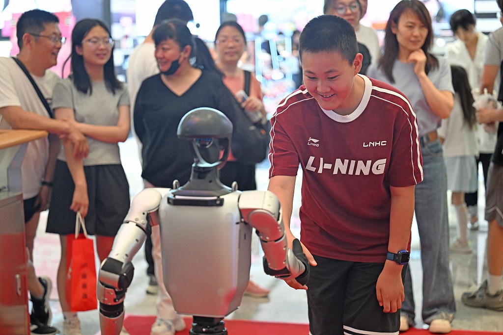 _央广财评|AI应用开启“人工智能+消费”新蓝海_央广财评|AI应用开启“人工智能+消费”新蓝海