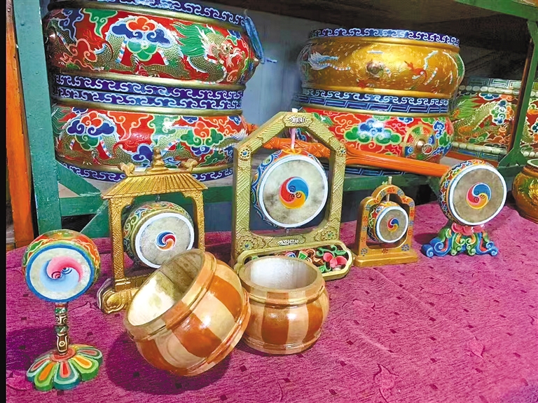 奏响华丽乐章__濒临失传的古老技艺