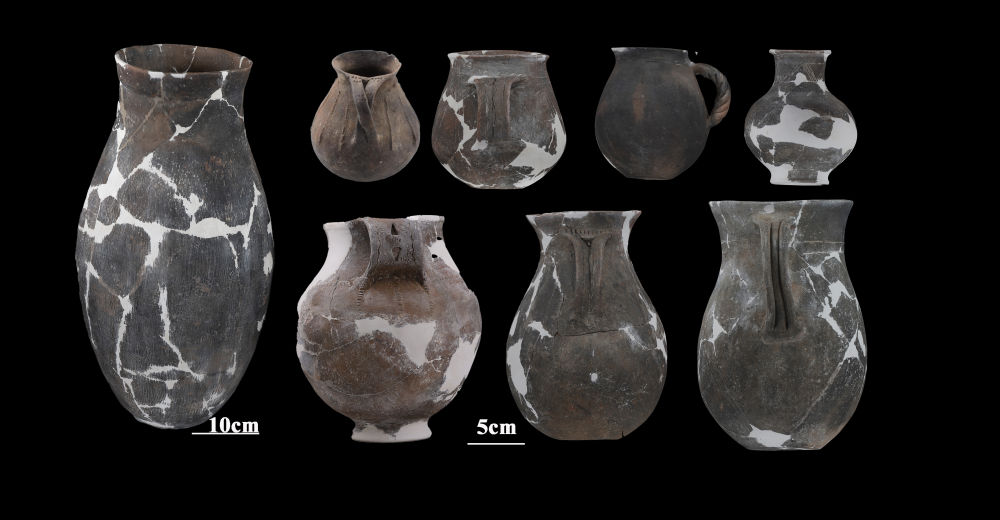 _高原湖泊怎么形成的_高原上的湖