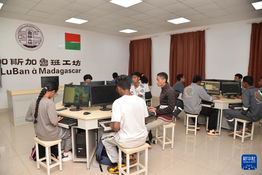 中国联通非洲_中国联通李玲非洲_