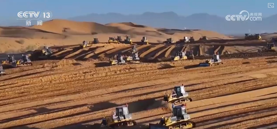 老梁说4万亿刺激经济__1000万亿年后