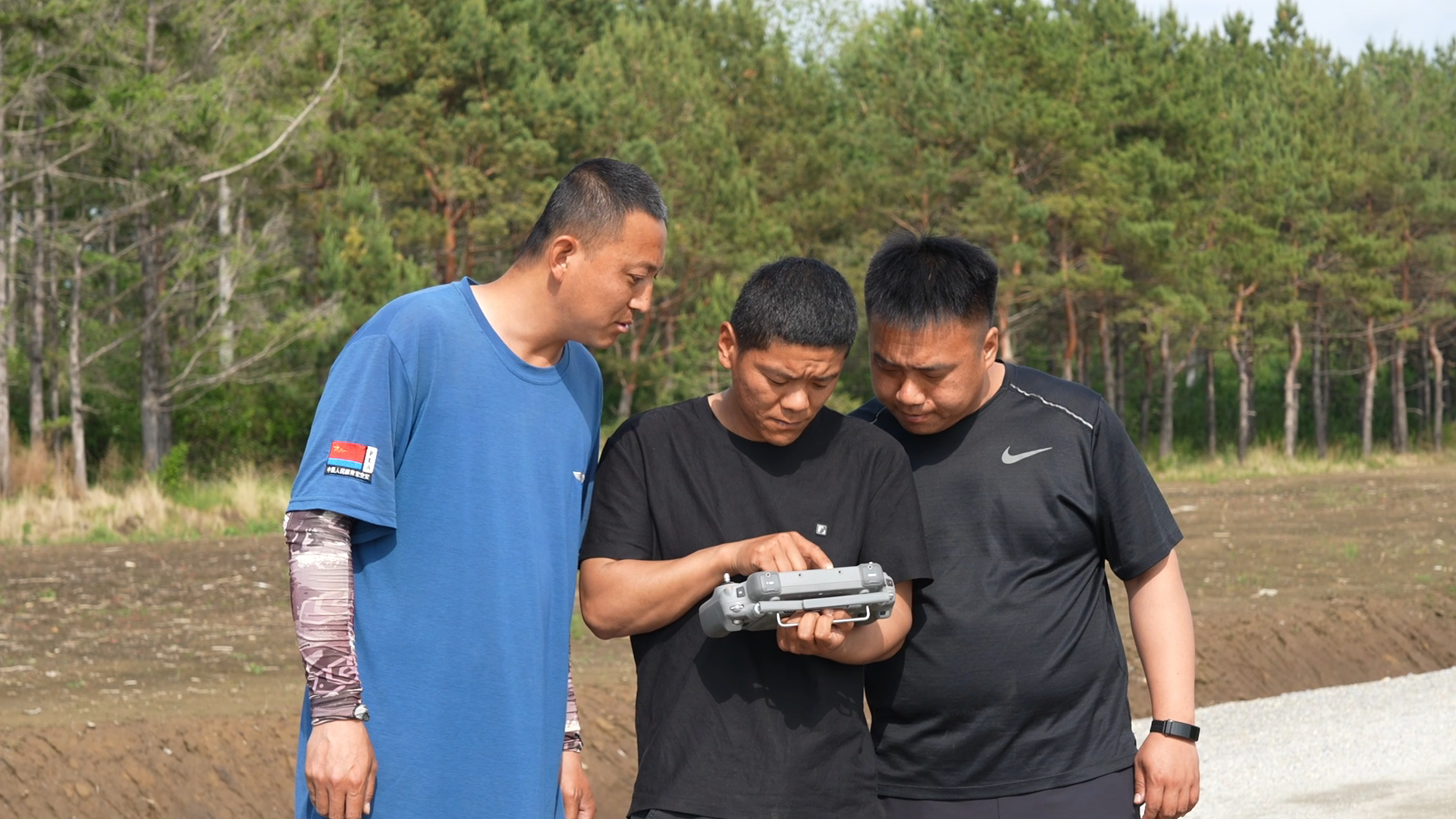 农机化高质量发展__提升农机装备水平