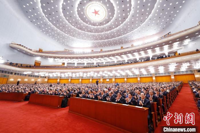 民营企业家的两会关注：向新、逐绿、出海_民营企业家的两会关注：向新、逐绿、出海_