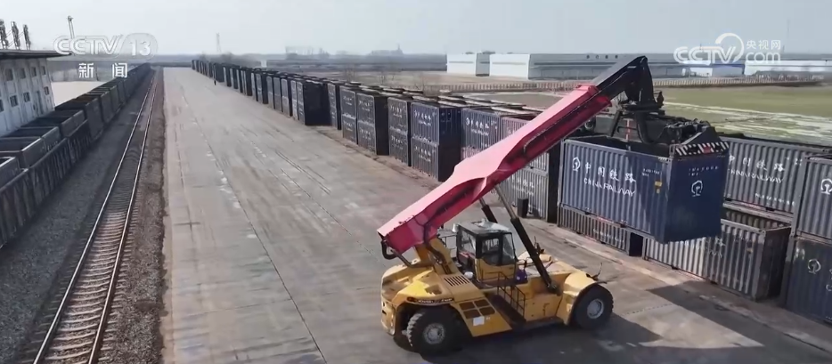 开局良好！“数”看各区域前两个月外贸“成绩单”_开局良好！“数”看各区域前两个月外贸“成绩单”_