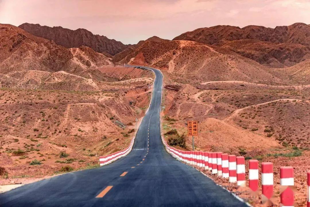 宁夏之旅大漠风情__银川大漠孤烟